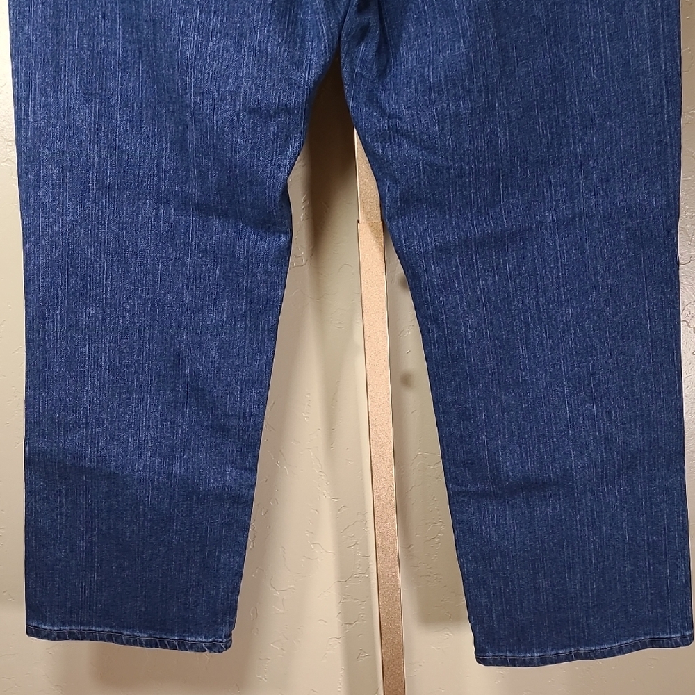 Lee Women's Relaxed Straight Leg Dark Blue Jeans Size 14 Short - Picture 8 of 13